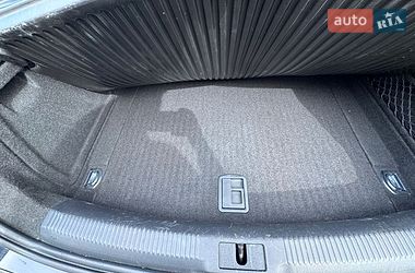 Седан Audi A4 2014 в Луцке