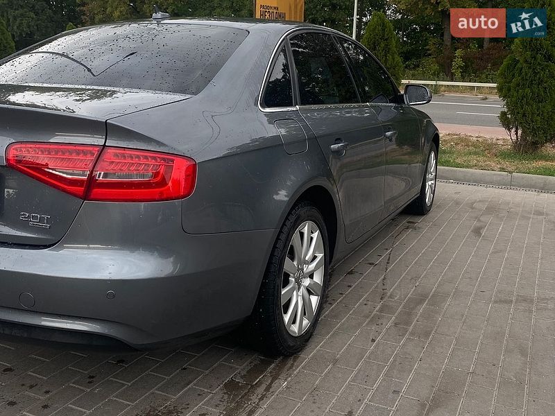 Седан Audi A4 2013 в Тернополе