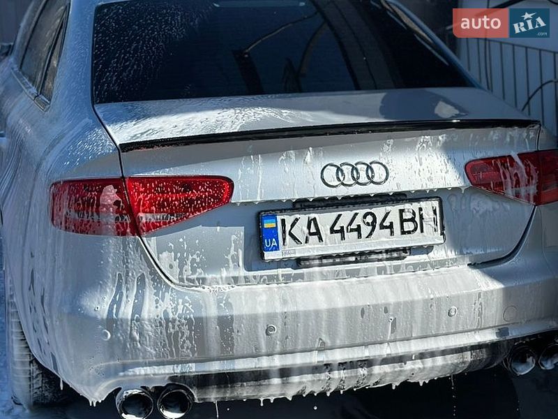 Седан Audi A4 2013 в Києві