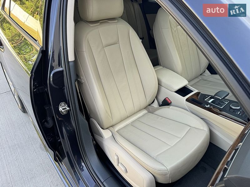 Седан Audi A4 2018 в Луцьку
