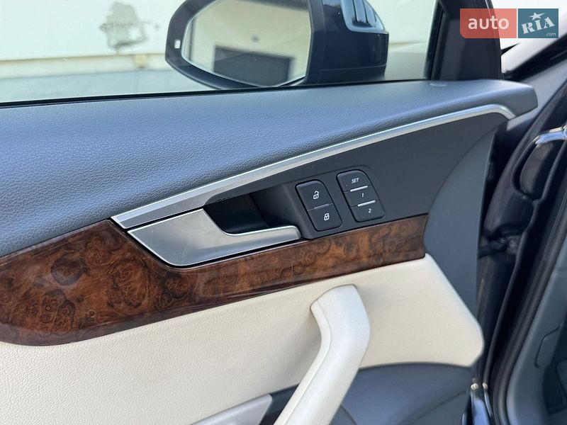 Седан Audi A4 2018 в Луцьку