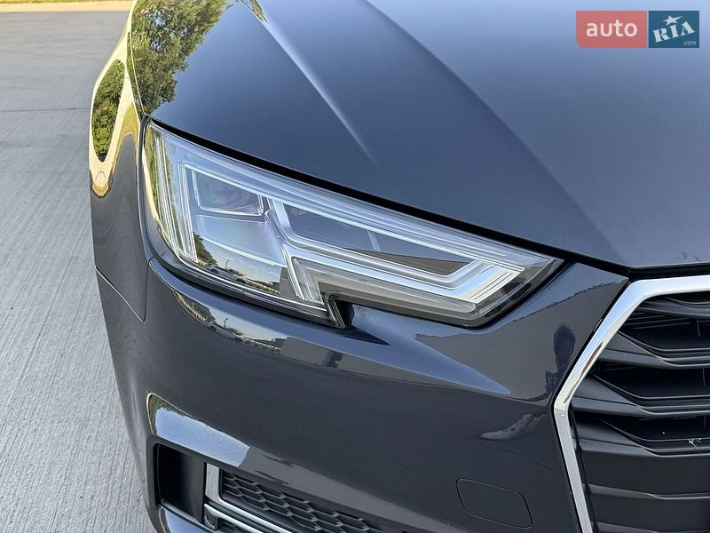 Седан Audi A4 2018 в Луцьку