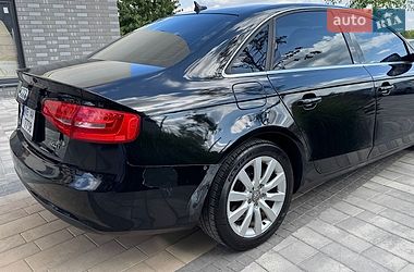 Седан Audi A4 2012 в Ірпені