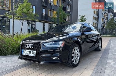 Седан Audi A4 2012 в Ірпені