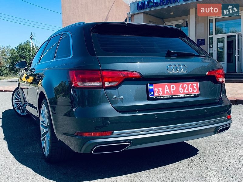 Универсал Audi A4 2018 в Киеве