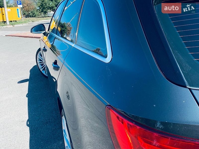 Универсал Audi A4 2018 в Киеве