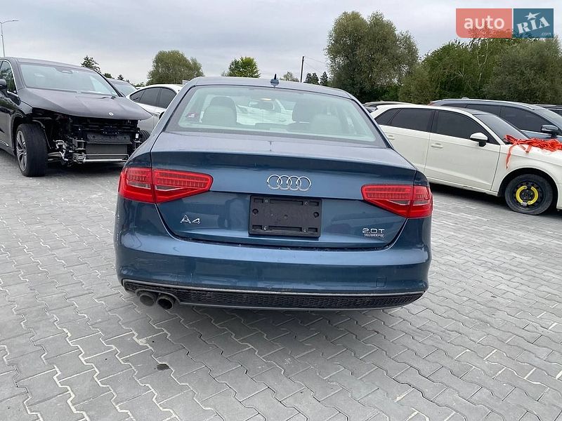 Седан Audi A4 2015 в Львові
