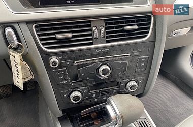 Седан Audi A4 2015 в Львові