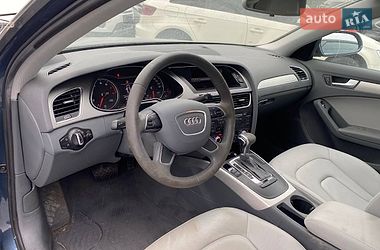 Седан Audi A4 2015 в Львові