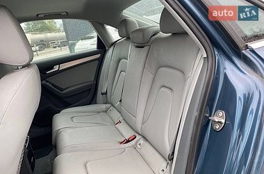 Седан Audi A4 2015 в Львові