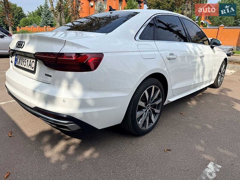 Седан Audi A4 2021 в Харькове