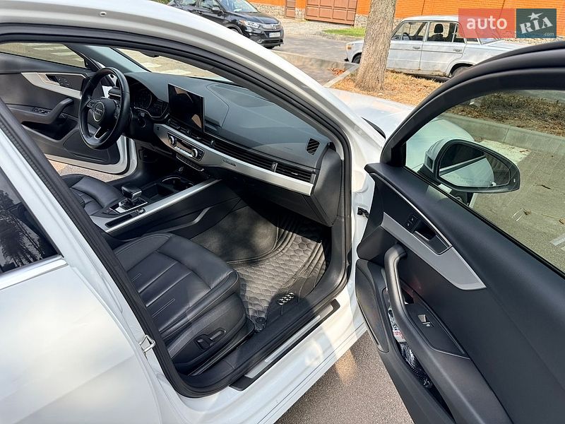 Седан Audi A4 2021 в Харькове