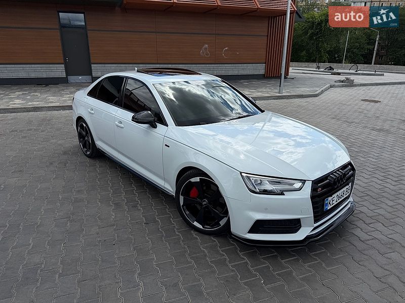 Седан Audi A4 2018 в Кривому Розі