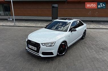 Седан Audi A4 2018 в Кривому Розі