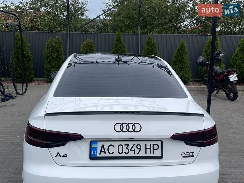 Седан Audi A4 2016 в Любешове