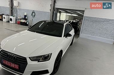 Седан Audi A4 2016 в Любешове