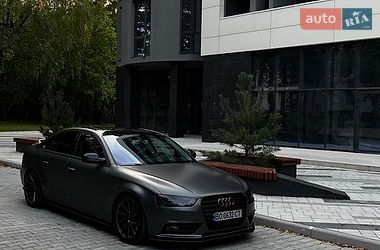 Седан Audi A4 2012 в Тернополе