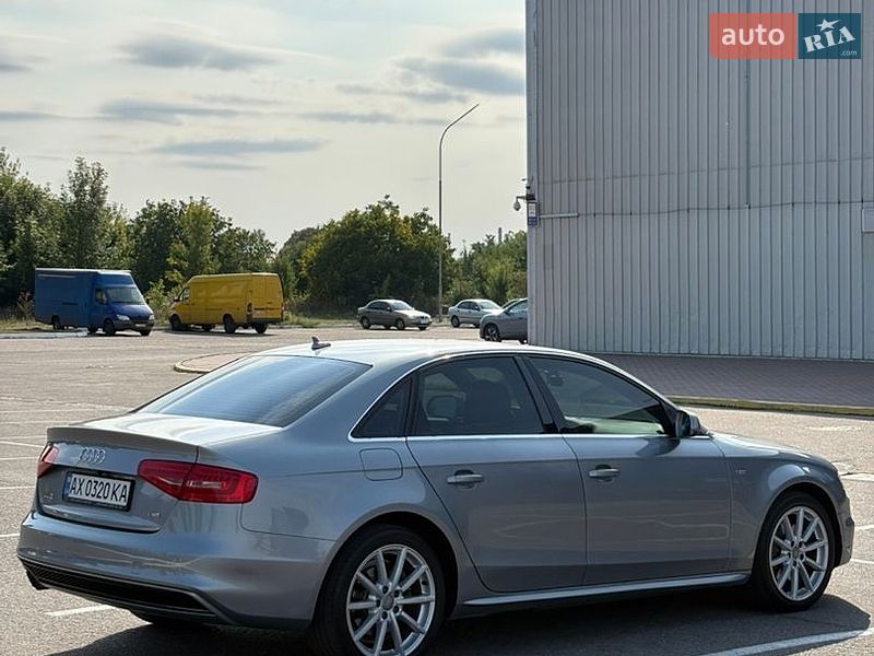 Седан Audi A4 2015 в Кременчуці