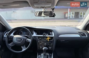 Седан Audi A4 2015 в Кременчуці