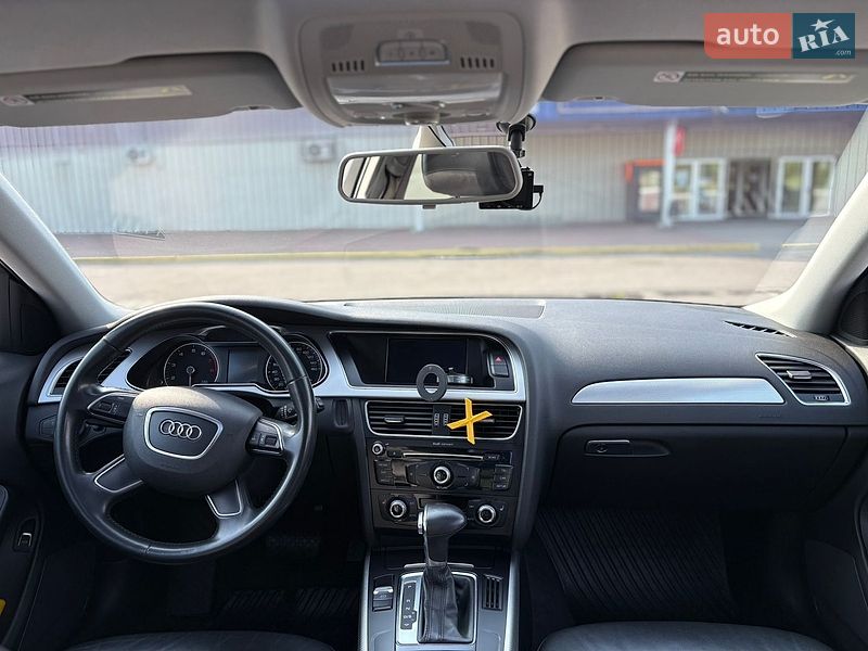 Седан Audi A4 2015 в Кременчуці