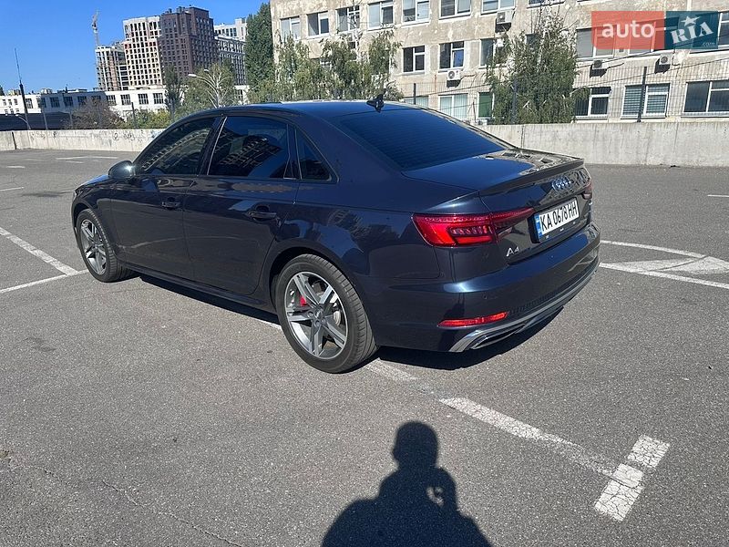 Седан Audi A4 2015 в Києві