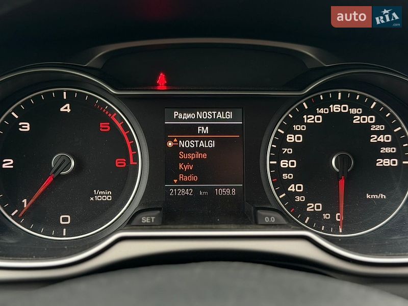 Седан Audi A4 2013 в Києві