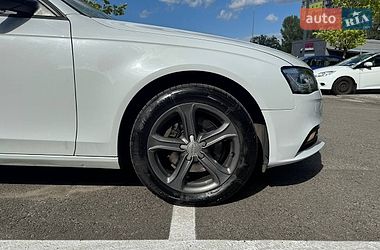 Седан Audi A4 2012 в Киеве