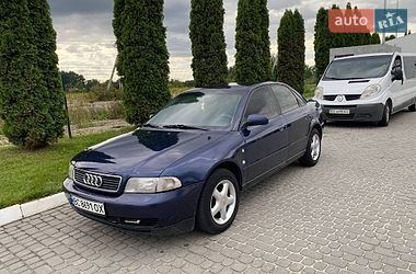 Седан Audi A4 1996 в Львове