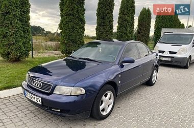 Седан Audi A4 1996 в Львове