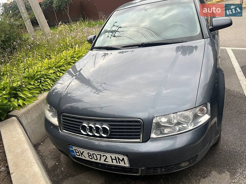 Седан Audi A4 2001 в Києві