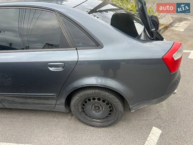 Седан Audi A4 2001 в Києві