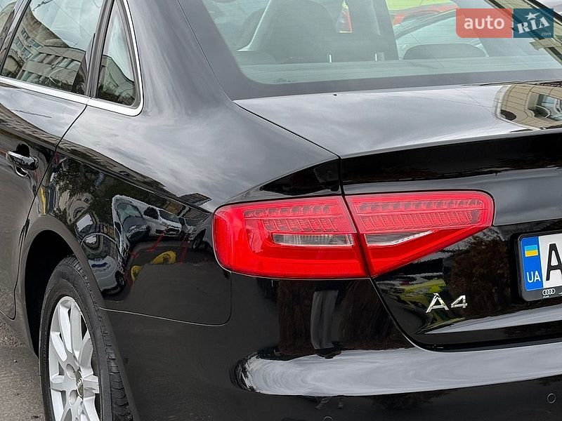 Седан Audi A4 2012 в Києві