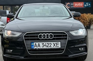 Седан Audi A4 2012 в Києві