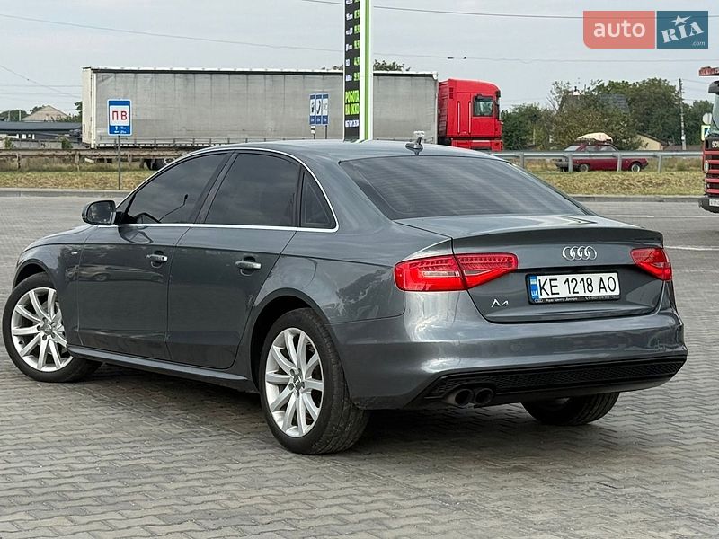 Седан Audi A4 2013 в Днепре