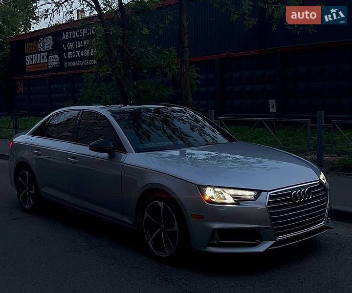 Седан Audi A4 2019 в Києві