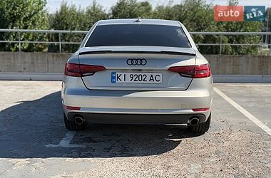 Седан Audi A4 2016 в Киеве