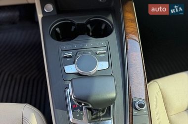 Седан Audi A4 2016 в Киеве