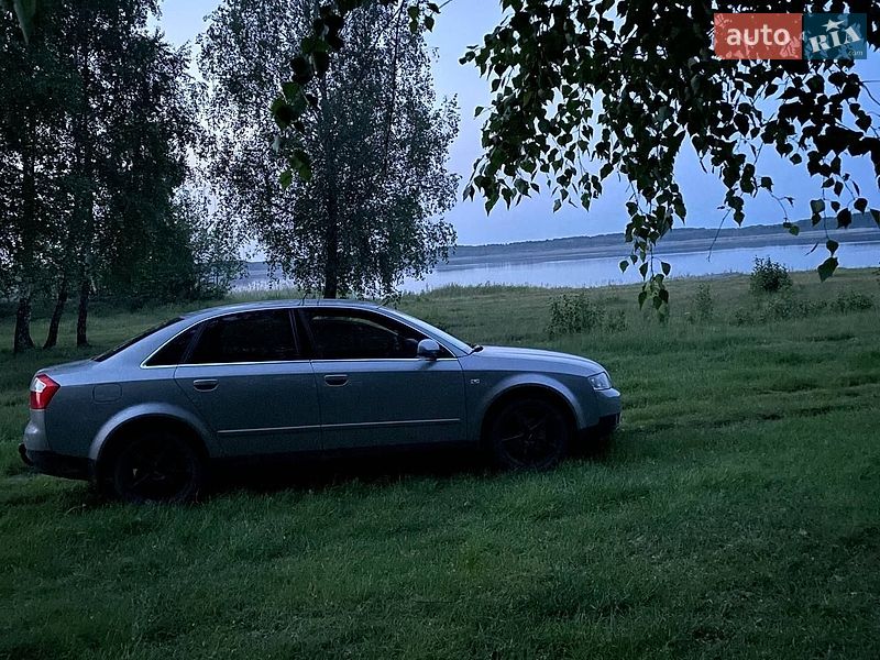 Седан Audi A4 2001 в Любомле