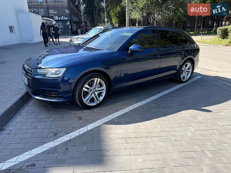Audi A4 2017