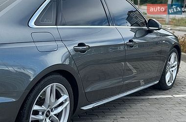 Седан Audi A4 2021 в Києві