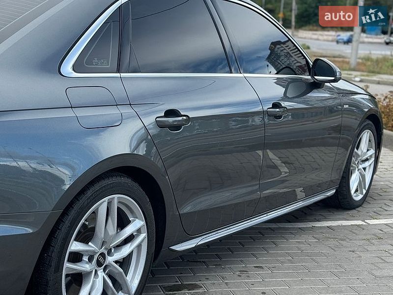 Седан Audi A4 2021 в Києві