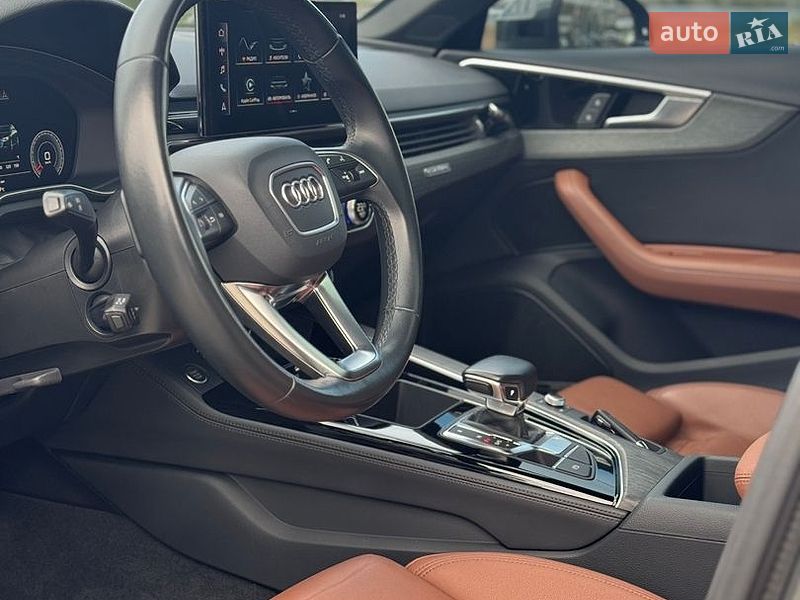 Седан Audi A4 2021 в Києві