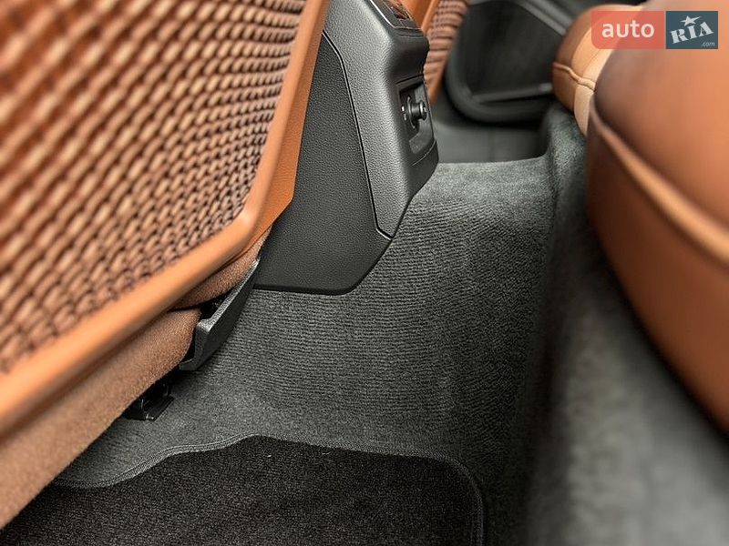 Седан Audi A4 2021 в Києві