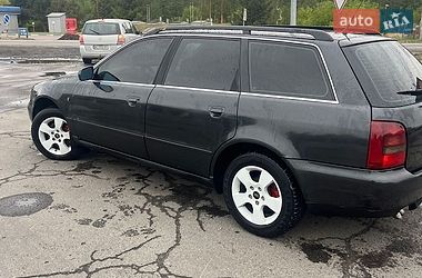 Универсал Audi A4 1998 в Рава-Русской