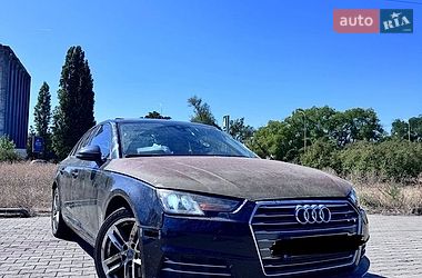 Седан Audi A4 2016 в Ужгороде