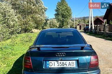 Седан Audi A4 1995 в Яремчі