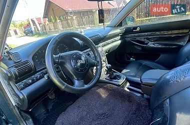 Седан Audi A4 1995 в Яремчі