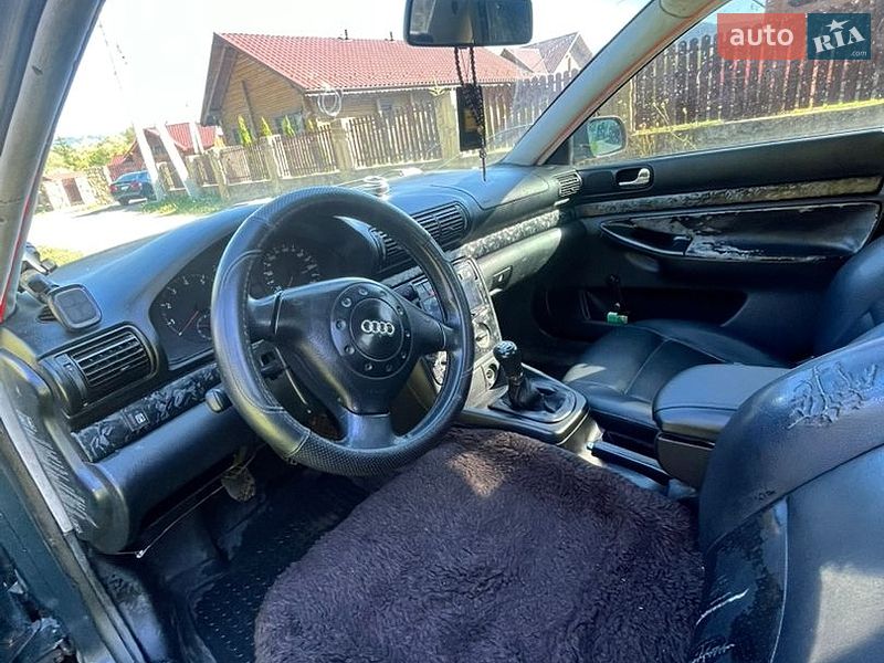 Седан Audi A4 1995 в Яремчі
