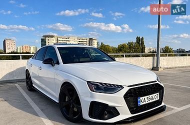 Седан Audi A4 2021 в Киеве