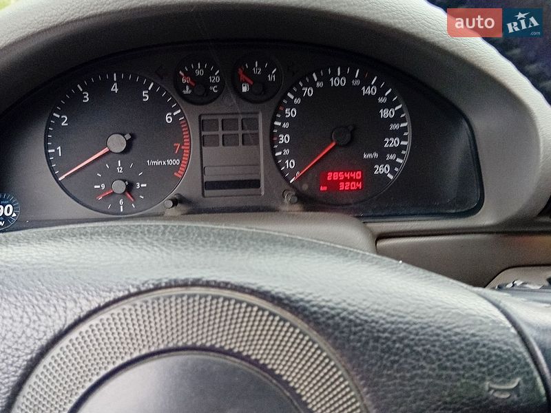 Седан Audi A4 1999 в Самборі фото Седан Audi A4 1999 в Самборі